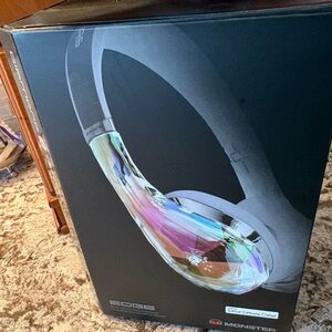 Monster Beats On-Ear Headphones - Silver 🎧 💎 💯% Authentic